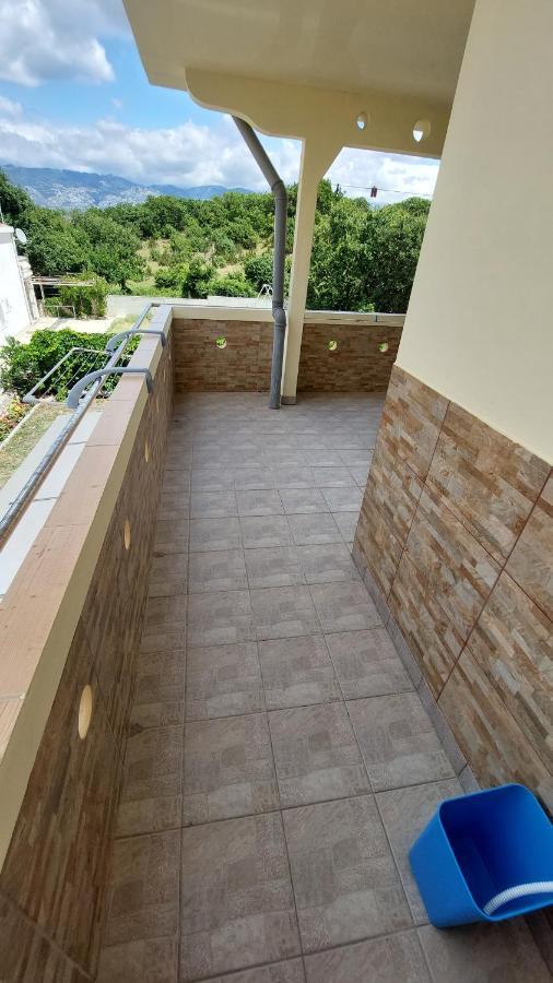 Apartments Luna Stan Trigraci Exterior photo